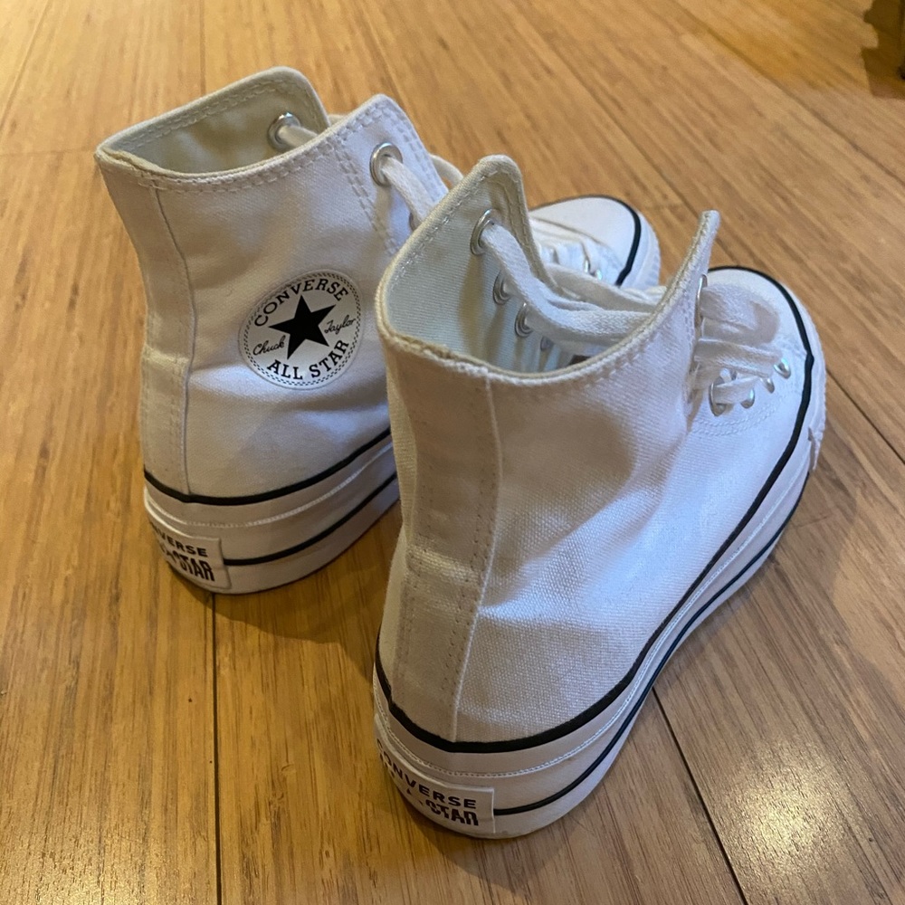 Converse - Picture 2 of 2